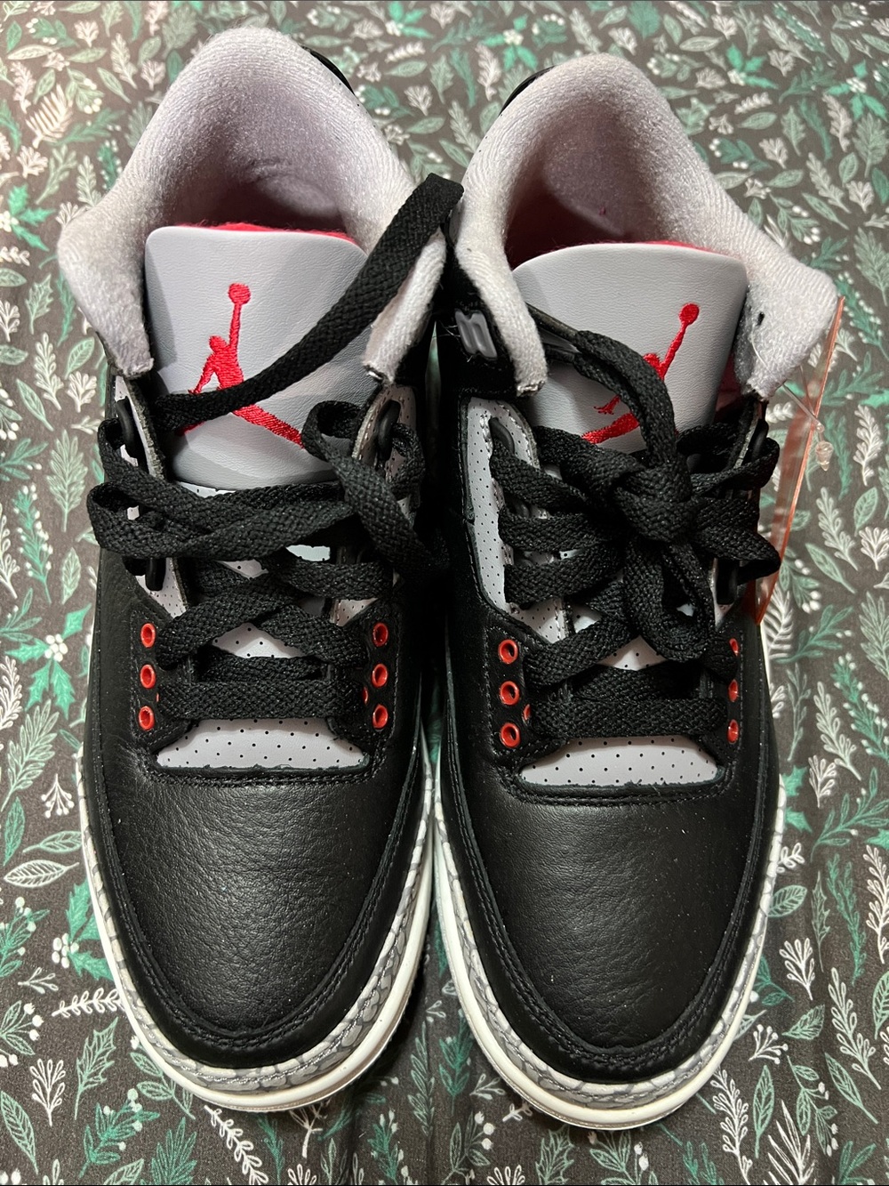 Mens Size 7 Air Jordan 3 Retro OG (2024) Black Cement Grey DN3707-010
